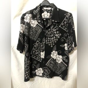 TanJay Black and White Floral Blouse